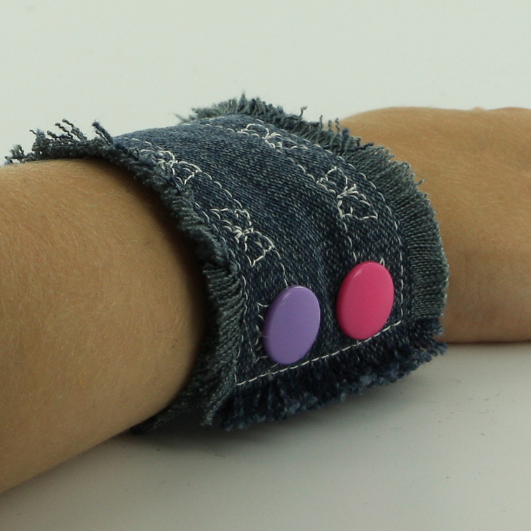 recycled-jean-cuff-bracelet-with-embroidery-and-kam-snaps-pic-3